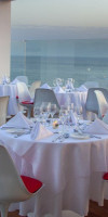 KING EVELTHON BEACH HOTEL