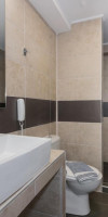 VARRES HOTEL