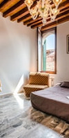 VENICE APARTMENTS