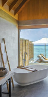Emerald Faarufushi Resort & Spa