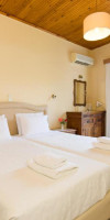 Virginia Hotel