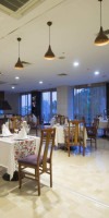 QUALITY LODGE BY BEST WESTERN