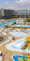 Wave Resort 
