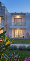 White Pearls Luxury Suites