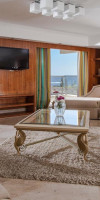 RIVER ROCK HOTEL