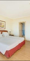 Yellow Praia Monte Gordo Hotel