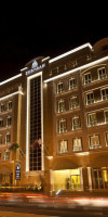 Zubarah Hotel