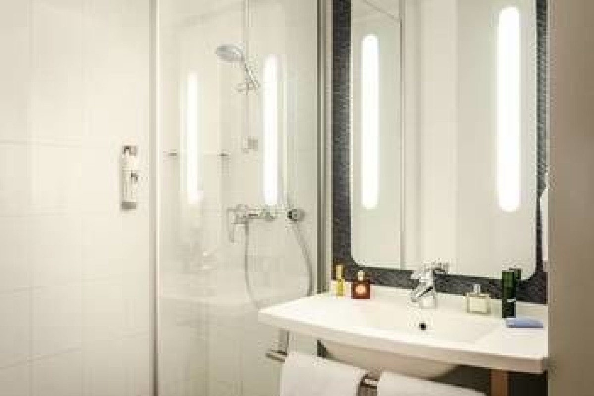 IBIS PARIS 17 CLICHY-BATIGNOLLES