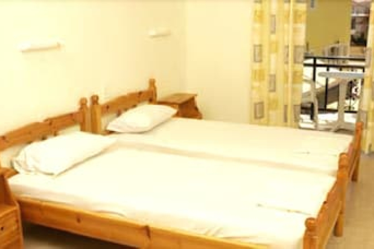 VOSSOS HOTEL APARTMENTS