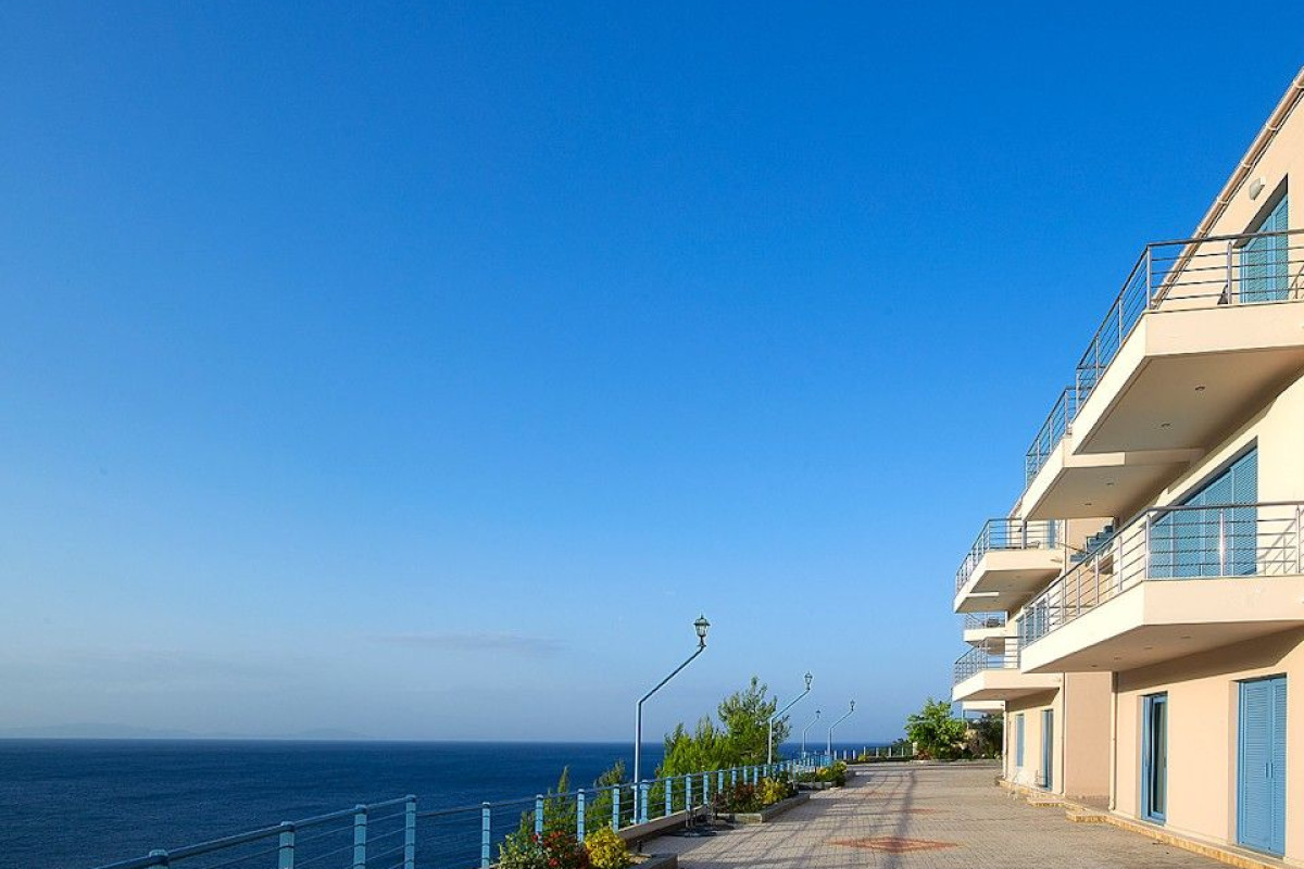 Xenia Residences & Suites