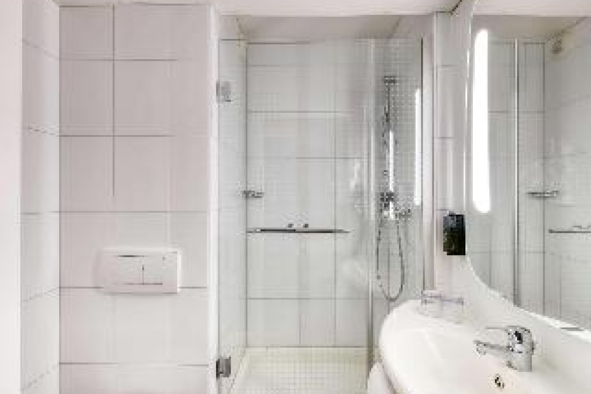 ibis Zurich City West Hotel