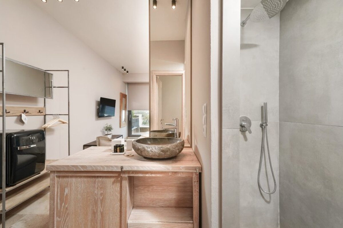 Essentia Luxury