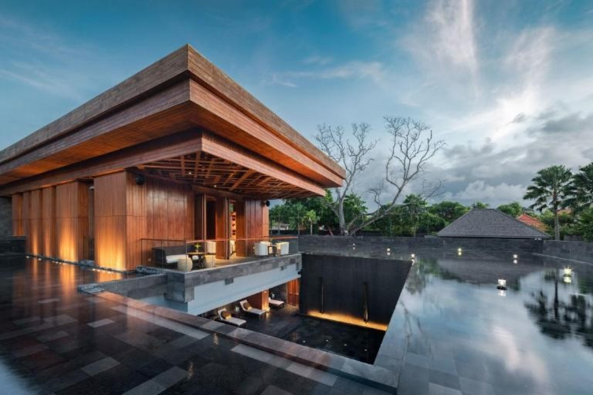 Indigo Bali Seminyak beach