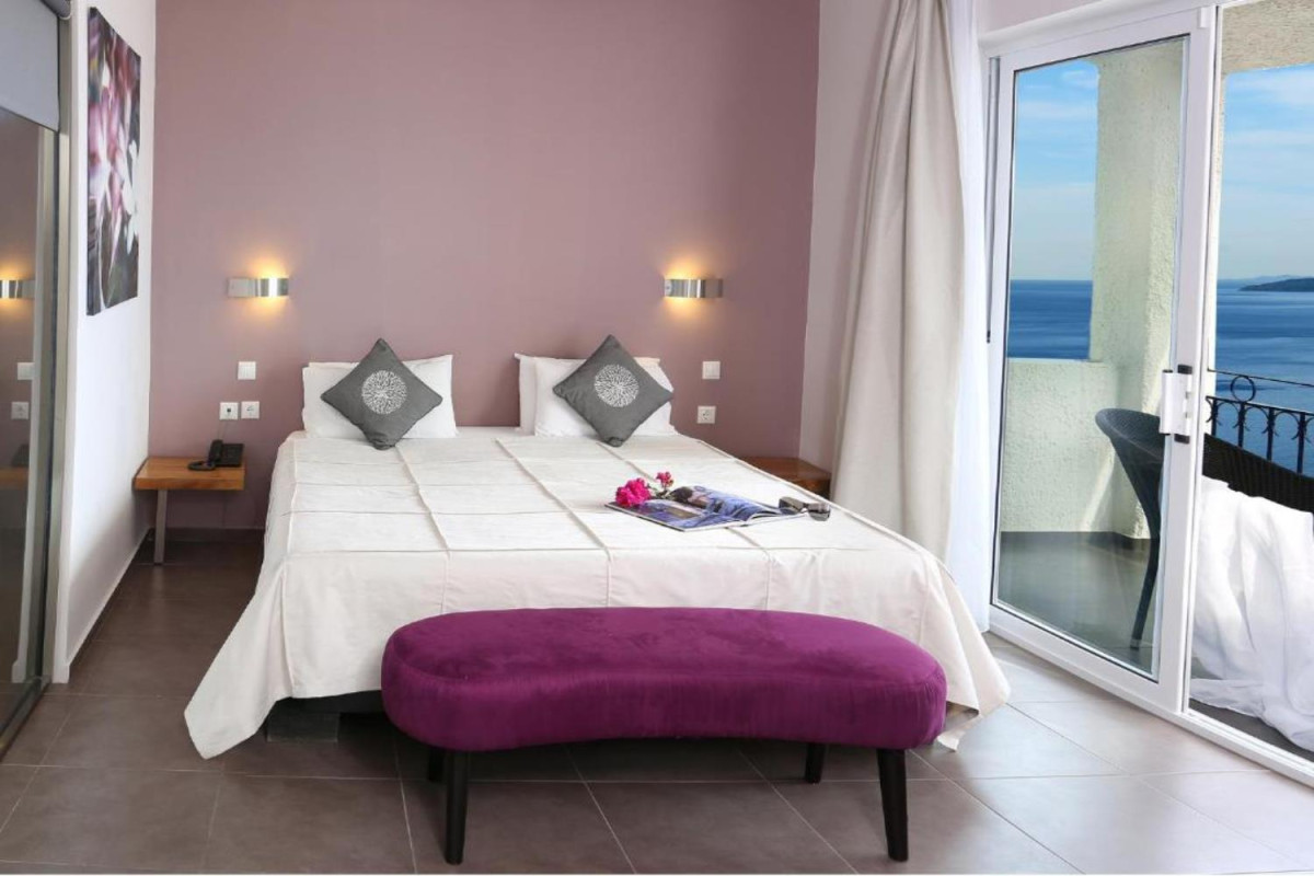 Pantokrator Hotel