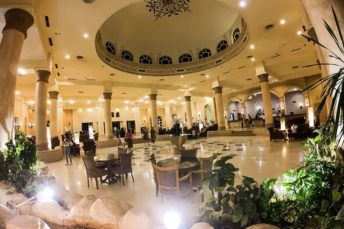 ROMANCE REGENCY CLUB*****
