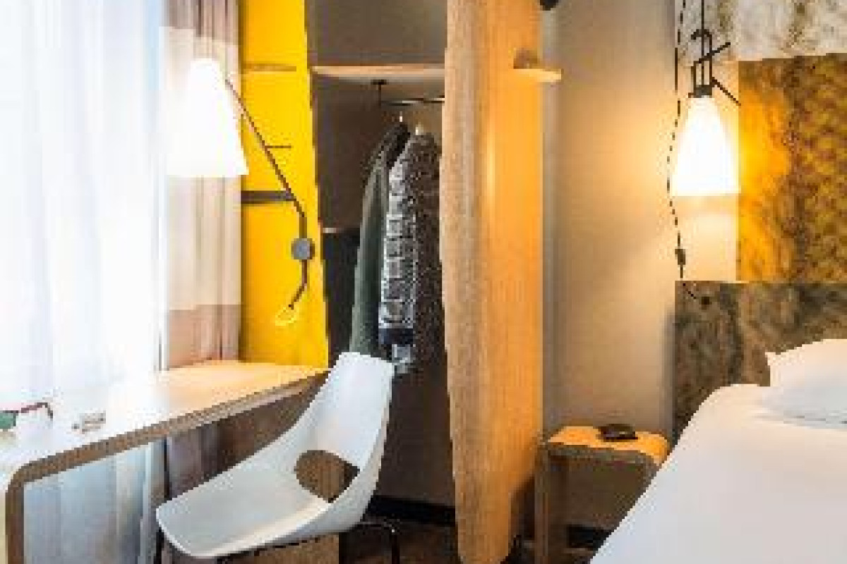 ibis Zurich City West Hotel