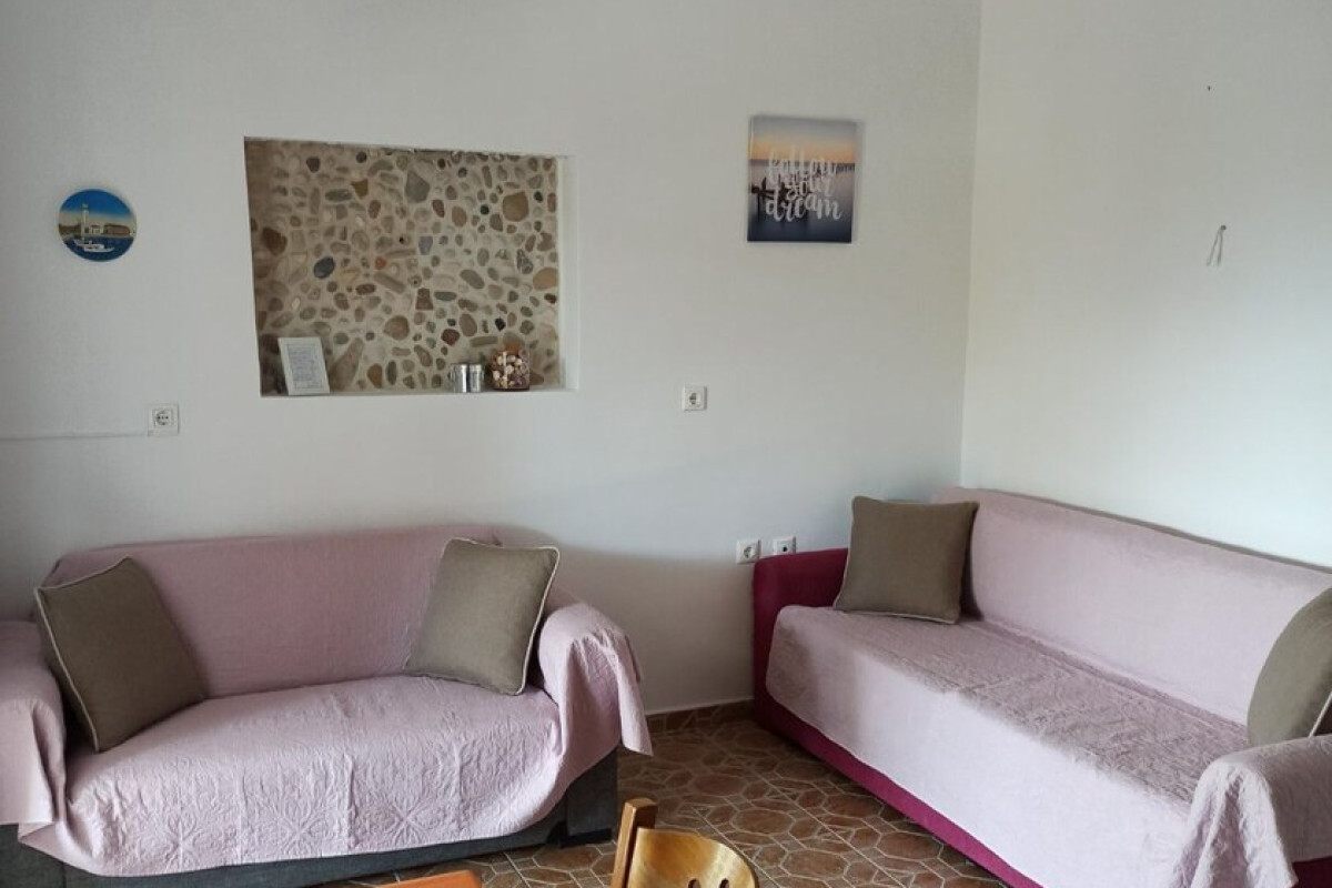 JULIA HOLIDAY APARTMENTS