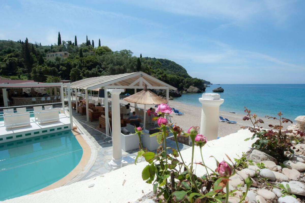 Ninos Blue Princes Beach Hotel