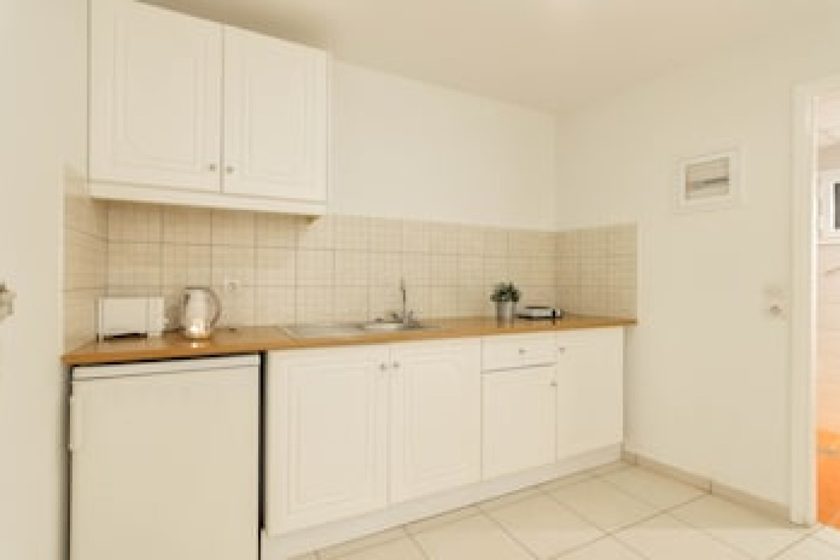 ALYKES VIEW APARTMENTS