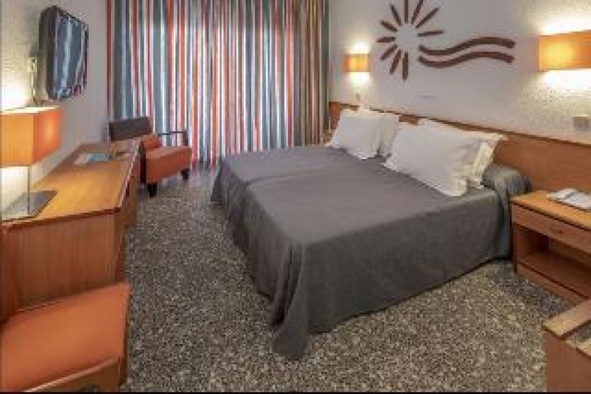 HOTEL CALA FONT