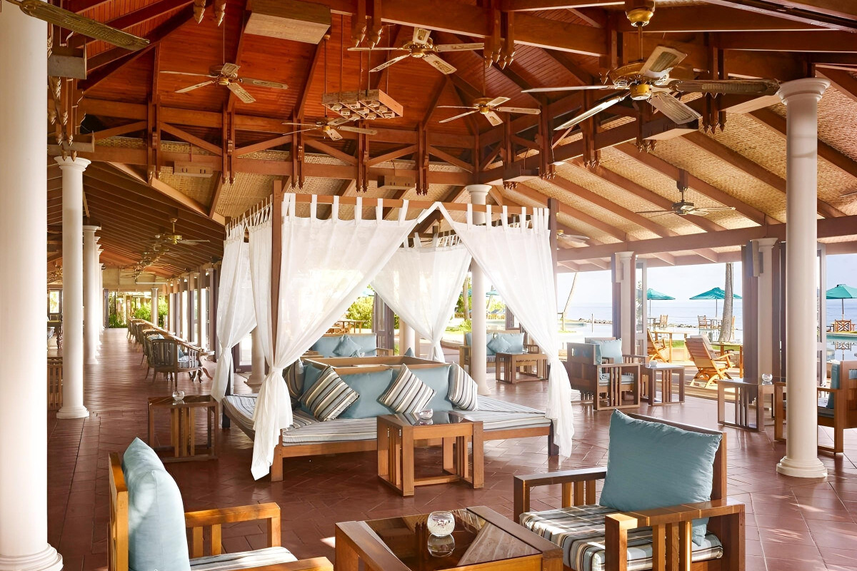 Royal Island Resort & Spa