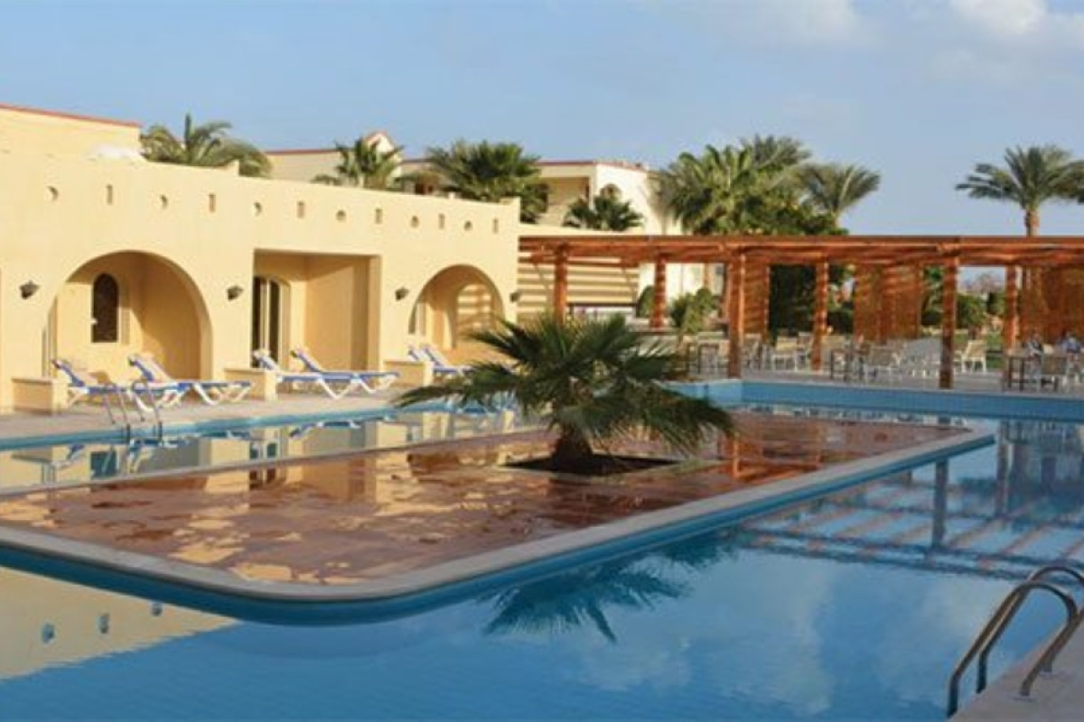 ROMANCE REGENCY CLUB*****