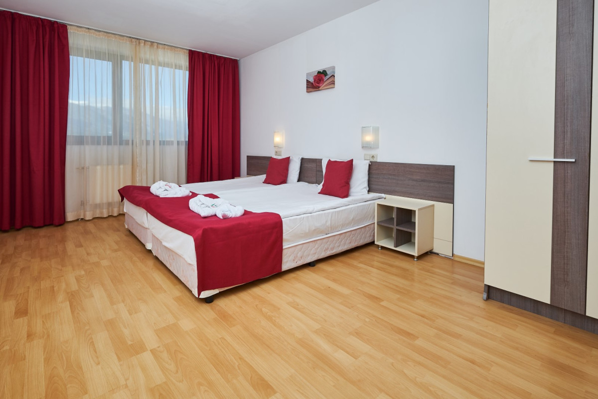 Mountain Paradise By the Walnut Trees (Bansko) 4*