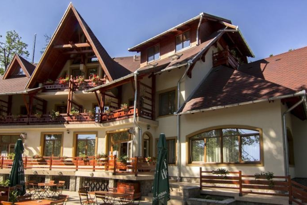 HOTEL SZEIFERT.