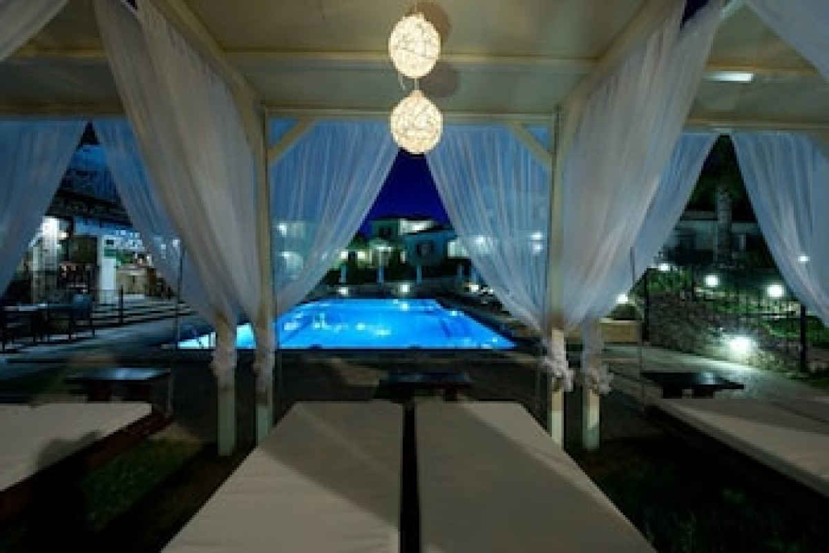 ANAGENESSIS VILLAGE HOTEL