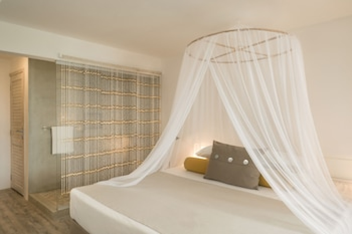 TROPICAL ATTITUDE HOTEL