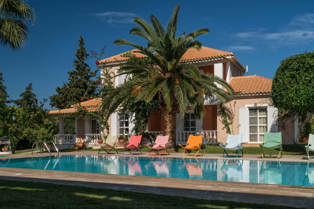 Aeolos Boutique Hotel  Suites