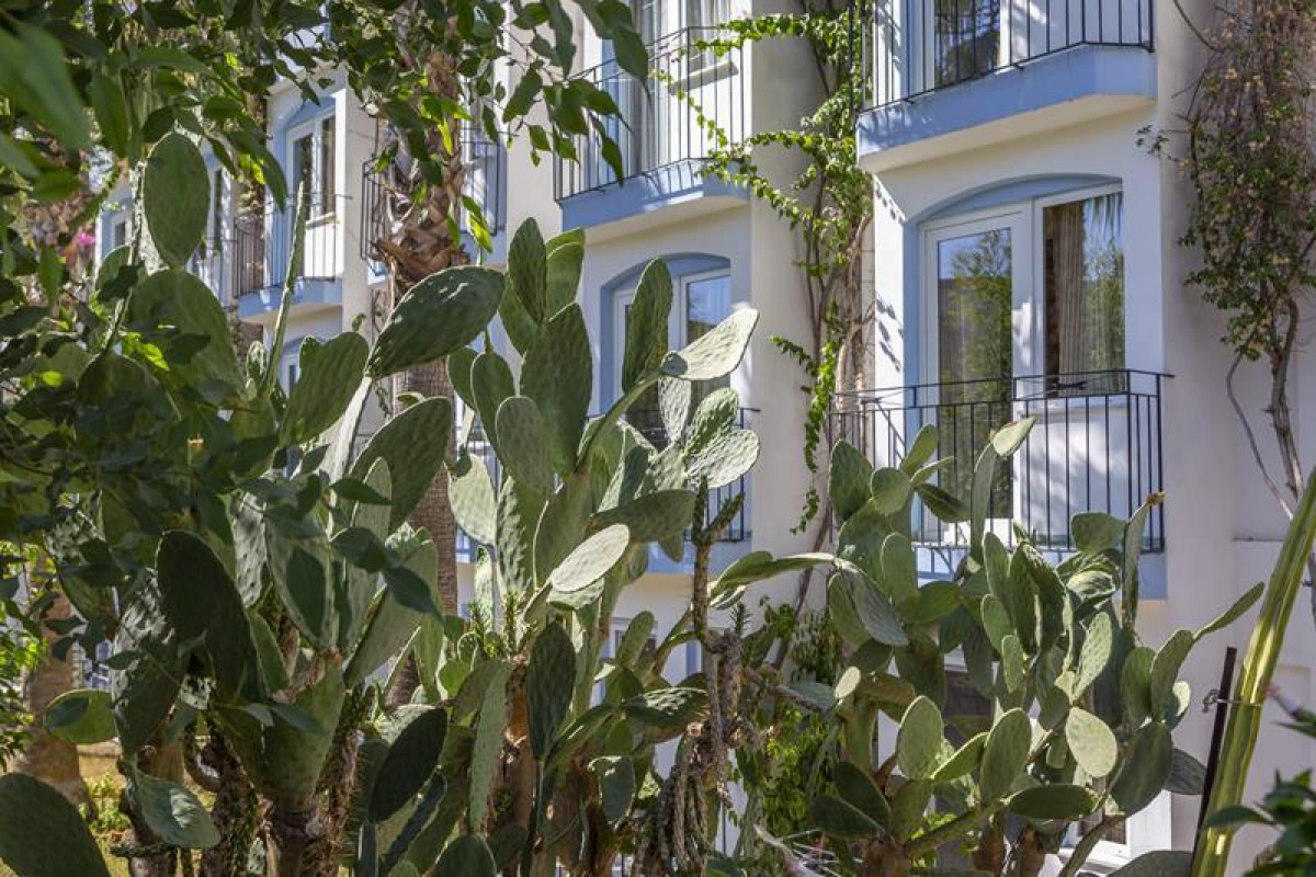 SMART STAY BEACH HOTEL