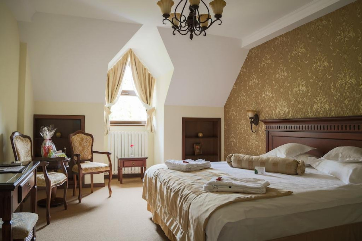 HOTEL FOISORUL CU FLORI