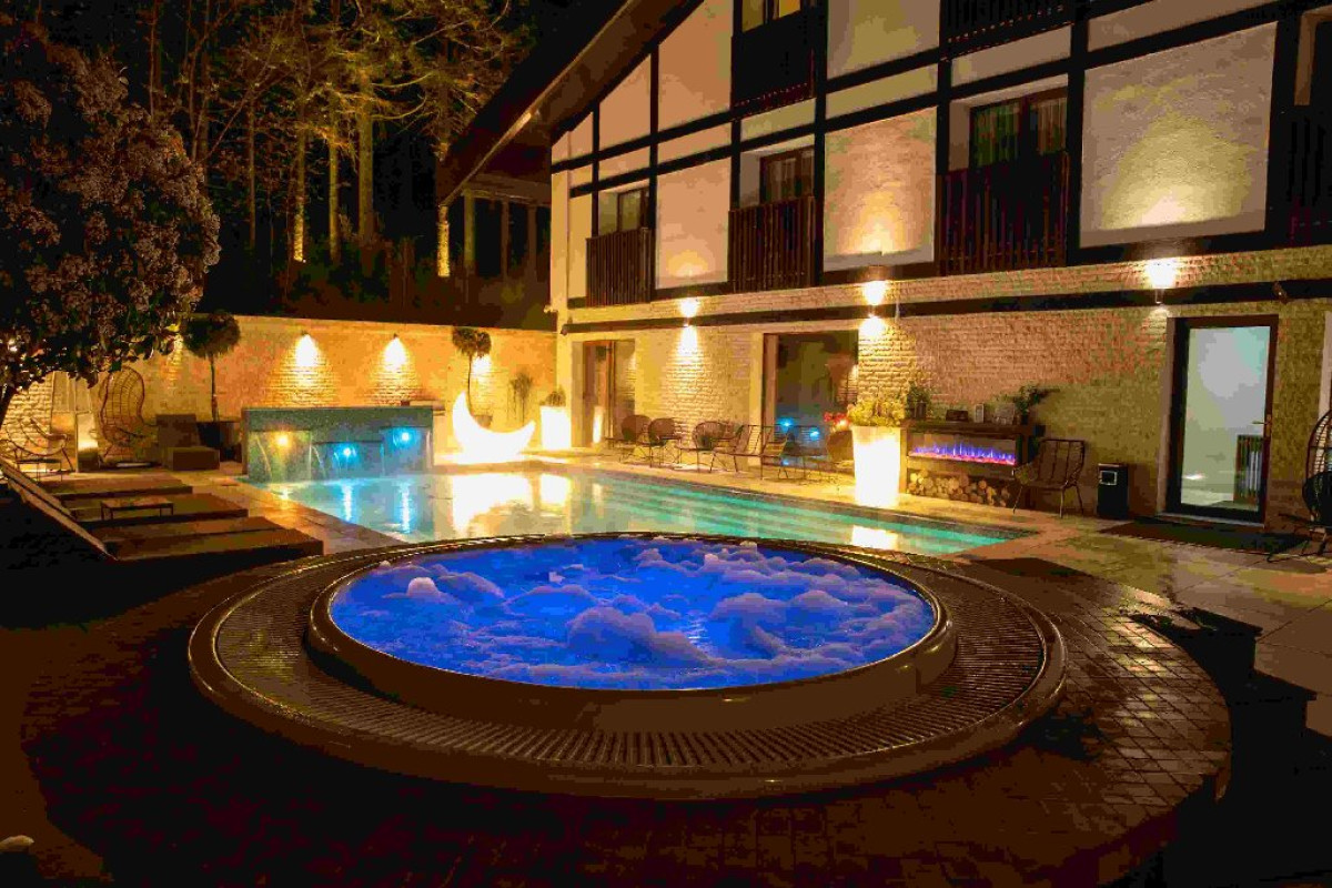 HOTEL ELEXUS PREDEAL