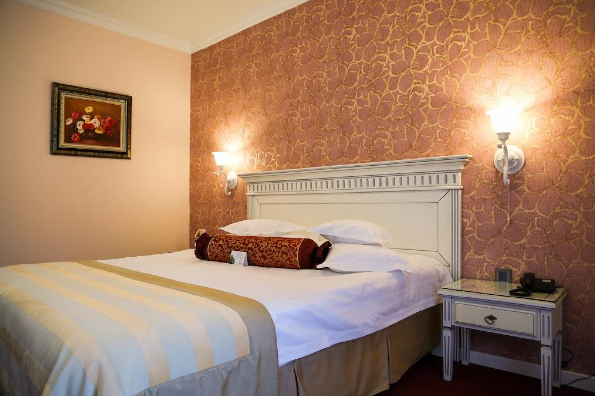 HOTEL FOISORUL CU FLORI