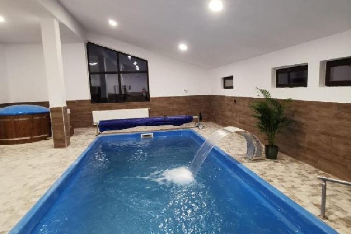 CERBUL CHALET.