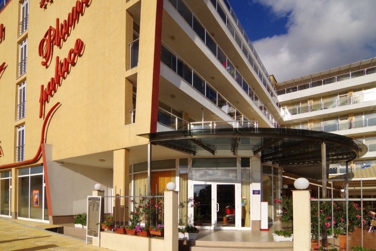PLAMENA PALACE
