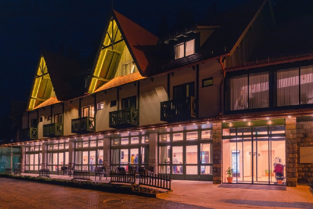 LOBOGO RESORT.