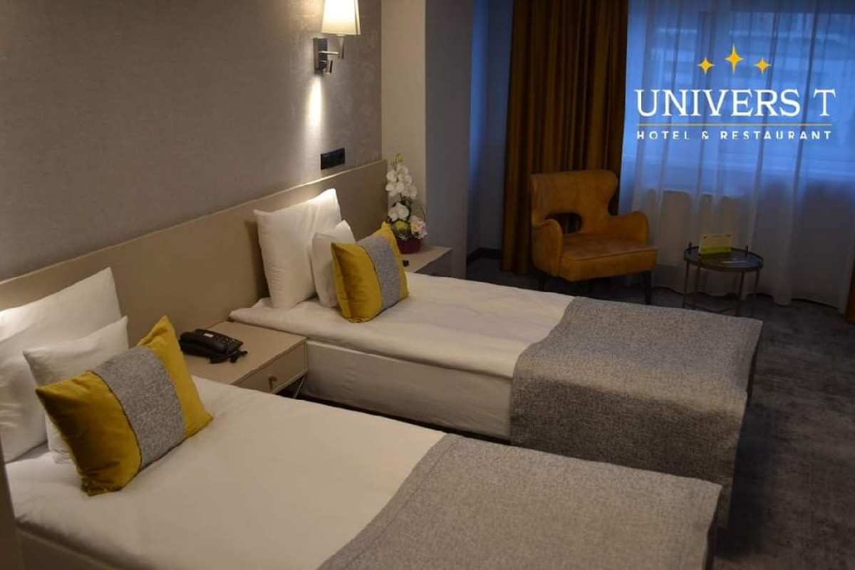 HOTEL UNIVERS T.