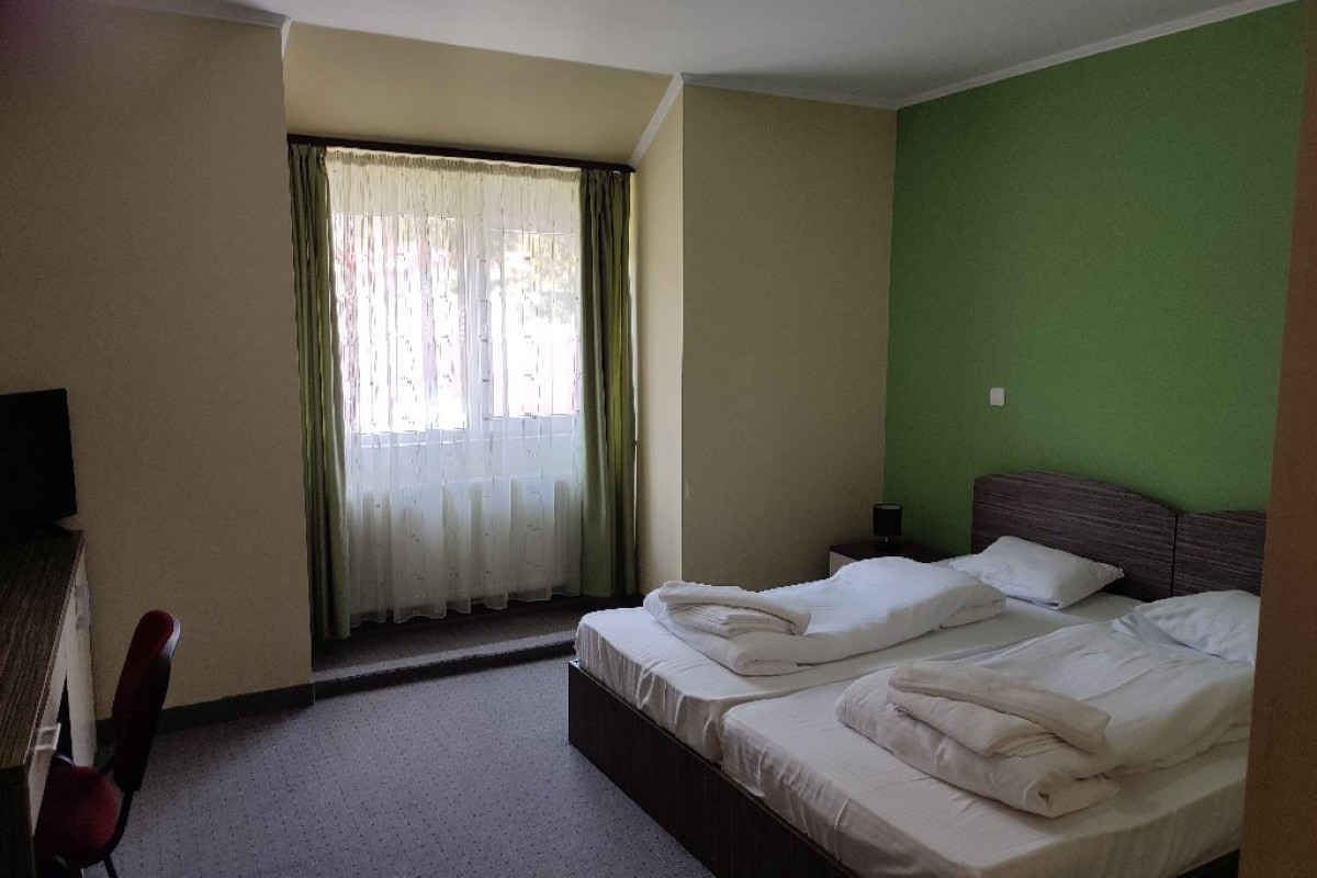HOTEL IRI.