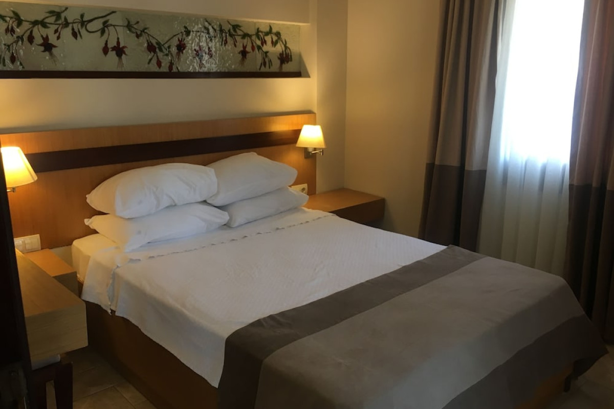 VILLANAZ APART HOTEL
