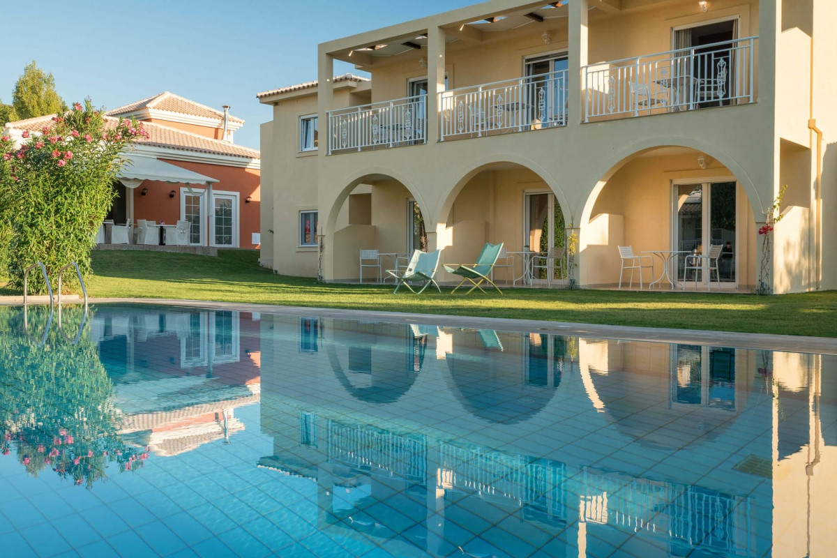 Aeolos Boutique Hotel  Suites