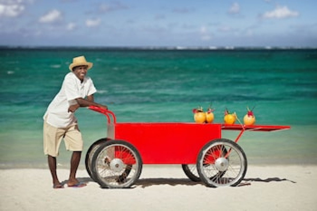 EMERAUDE BEACH ATTITUDE