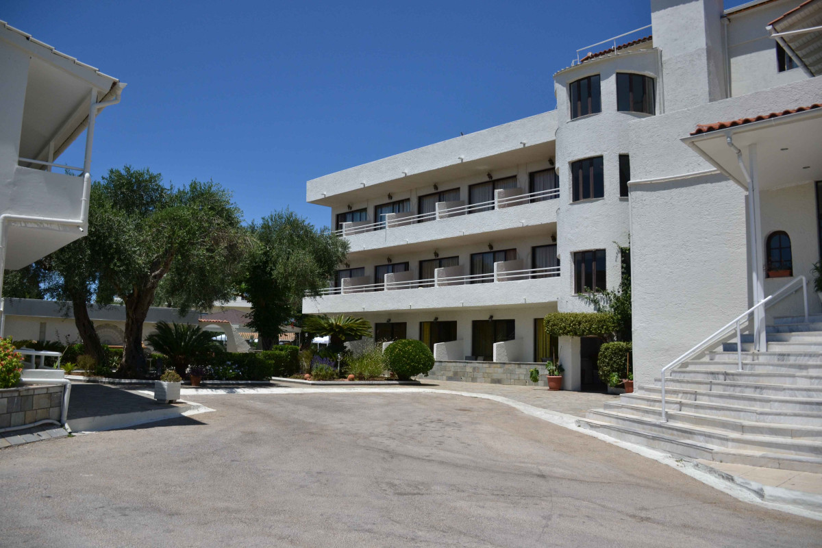 Dassia Holiday Club