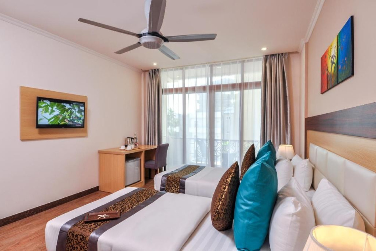 Triton Beach Hotel & Spa