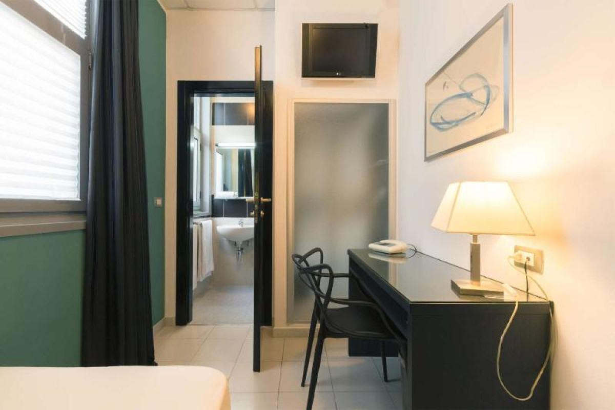 BEST WESTERN EXECUTIVE BUSINESS HOTEL