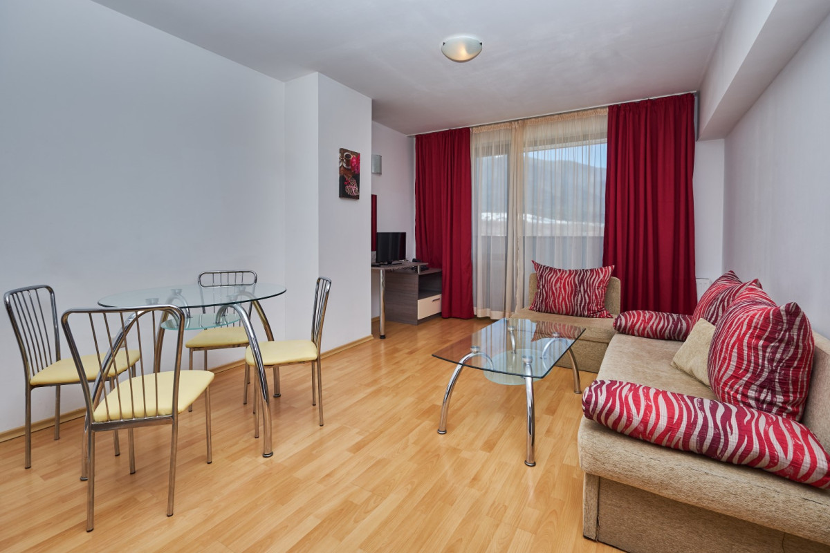 Mountain Paradise By the Walnut Trees (Bansko) 4*