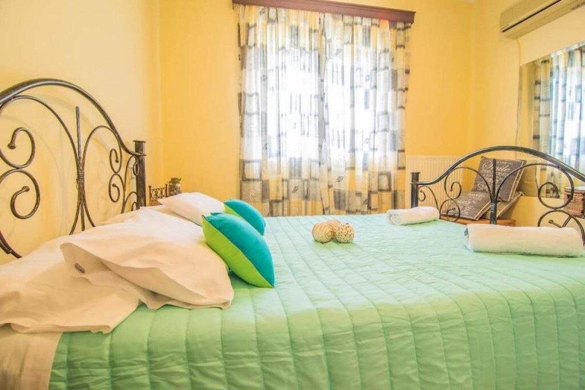 TONIA APARTMENTS