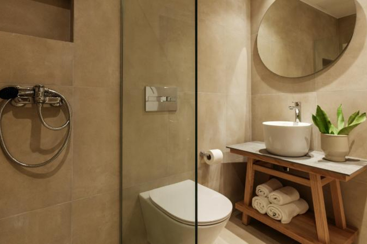 Nami Hotel amp; Suites