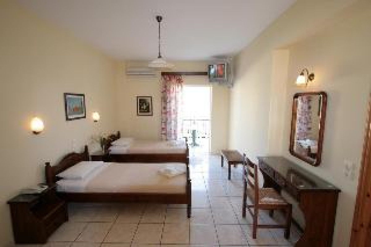 VILLAGE INN